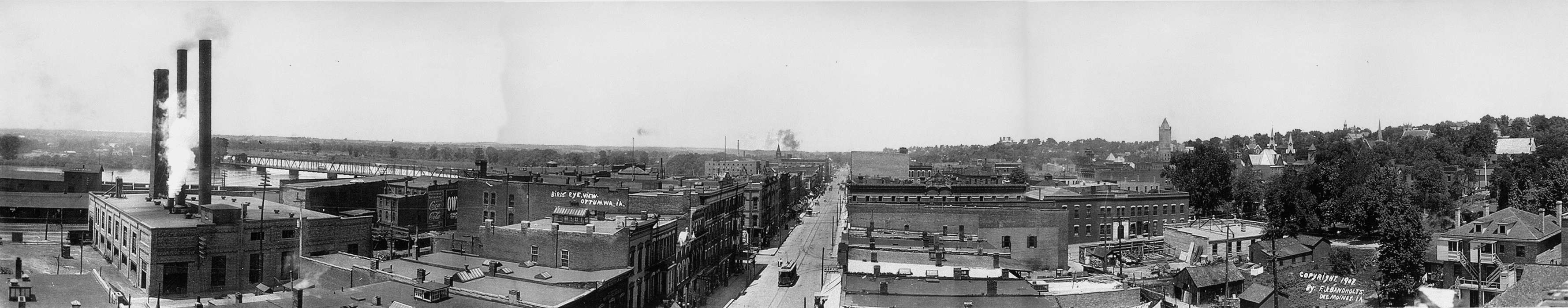 mainstreet, Main Streets & Town Squares, history of Iowa, Iowa History, factory, Ottumwa, IA, Lemberger, LeAnn, Businesses and Factories, Iowa, Cities and Towns, chimney