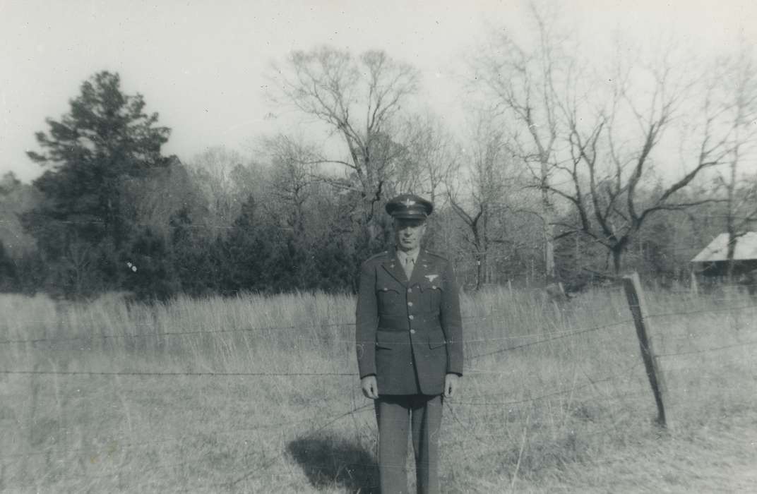 Military and Veterans, Iowa History, fence, Iowa, history of Iowa, Portraits - Individual, USA, uniform, Spilman, Jessie Cudworth, military