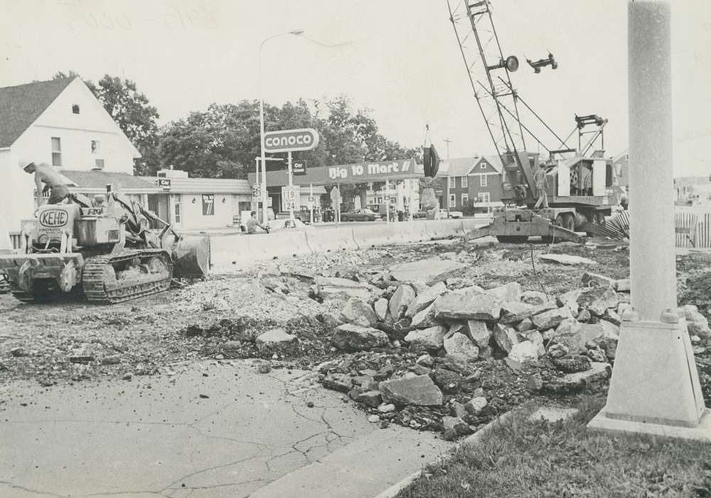 heavy machinery, Main Streets & Town Squares, history of Iowa, Iowa History, Waverly, IA, Iowa, Cities and Towns, demolition, construction, Waverly Public Library, Labor and Occupations