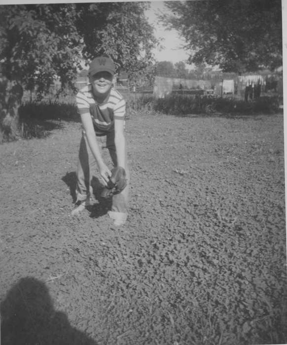 Bouck, Sharon, baseball, Iowa History, Children, Iowa, history of Iowa, baseball glove, Outdoor Recreation, Waterloo, IA