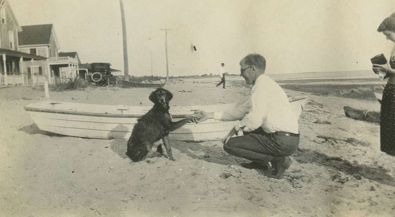 Animals, Portraits - Individual, Iowa History, Lakes, Rivers, and Streams, Iowa, beach, McMurray, Doug, dog, Webster City, NY, handshake, shake, silly, boat, history of Iowa