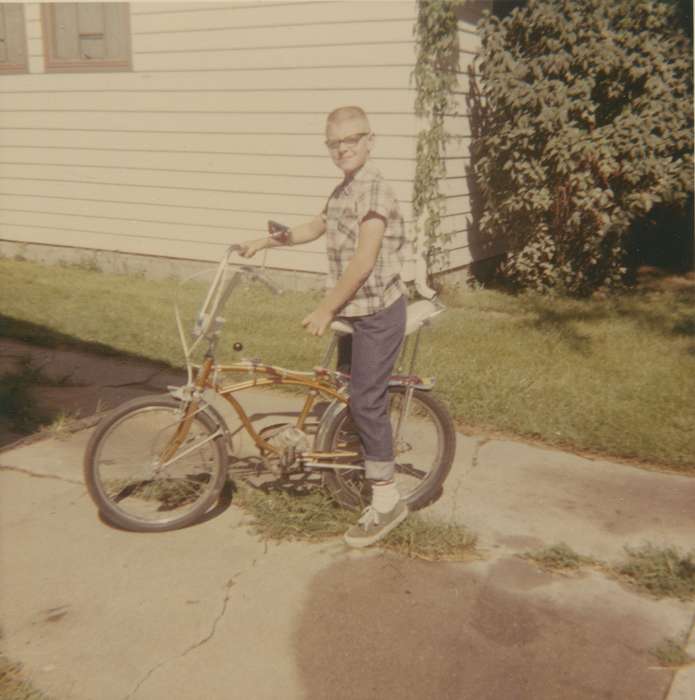 history of Iowa, Iowa History, bicycle, Council Bluffs, IA, Iowa, Children, boy, Henderson, Dan, bike, Outdoor Recreation