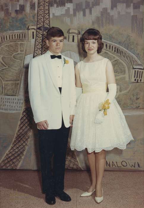 corsage, Iowa History, high school, Entertainment, Clinton, IA, Iowa, history of Iowa, Schools and Education, Johnson-Hingstrum, Kris, prom