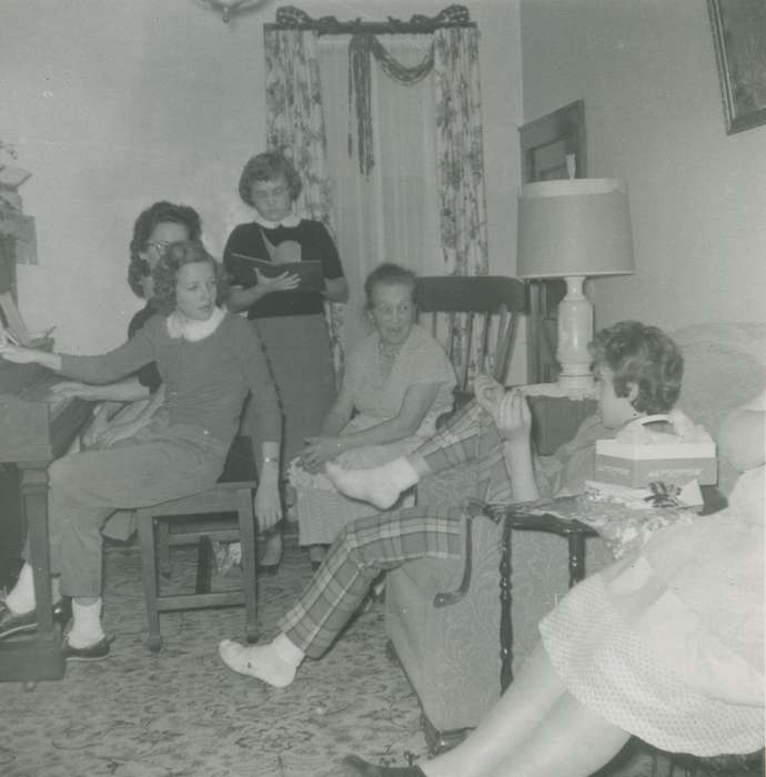 history of Iowa, Iowa History, IA, Taylor, Marcia, Iowa, piano, living room, Homes, Children, Leisure