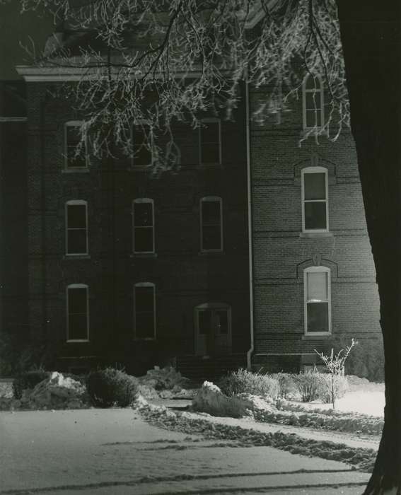 Cedar Falls, IA, history of Iowa, Iowa History, Winter, uni, iowa state teachers college, UNI Special Collections & University Archives, Iowa, Schools and Education, snow, university of northern iowa, central hall