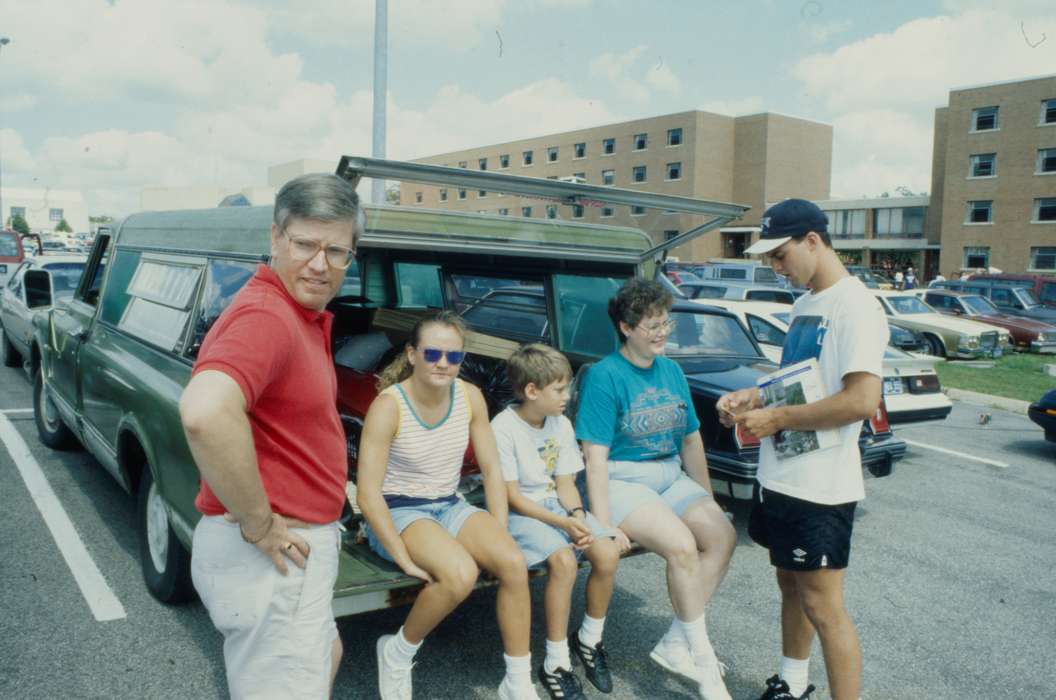 dorm, dormitory, Iowa History, Iowa, Motorized Vehicles, Schools and Education, parking lot, university of northern iowa, Families, uni, truck, sit, sitting, UNI Special Collections & University Archives, Cedar Falls, IA, Children, noehren, history of Iowa