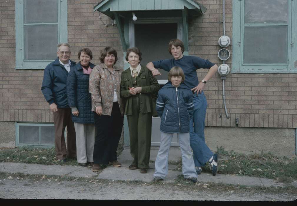 Portraits - Group, history of Iowa, Iowa History, IA, Families, brick building, Iowa, Zischke, Ward, Children