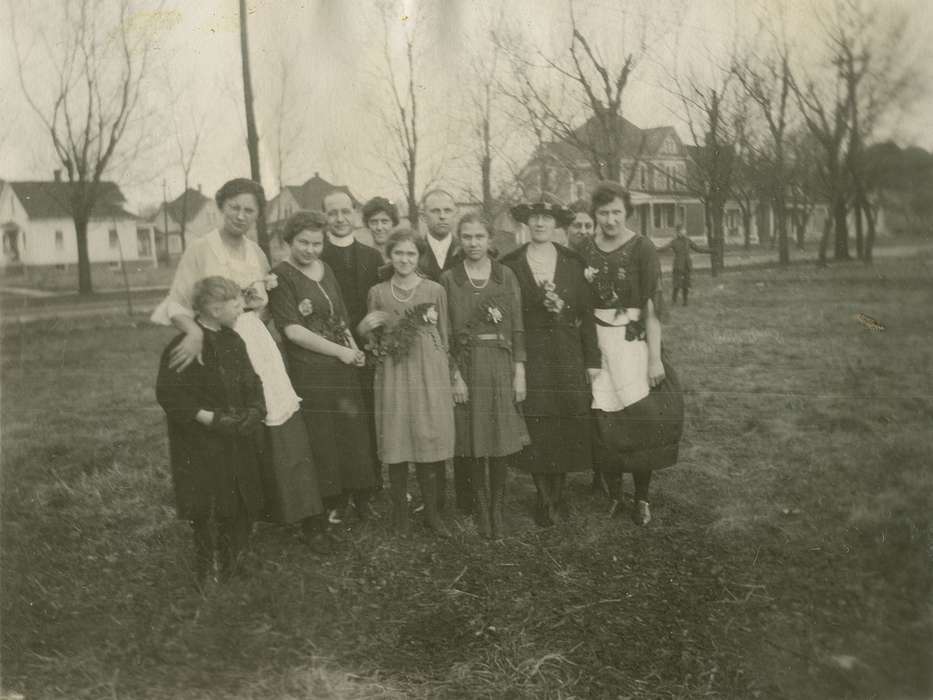 Portraits - Group, history of Iowa, Iowa History, IA, Iowa, LeQuatte, Sue, Cities and Towns, Children