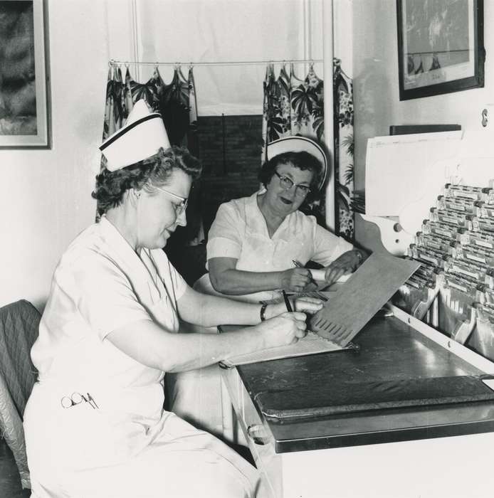 blind, Hospitals, nurse cap, Waverly, IA, Iowa History, medical chart, Waverly Public Library, Iowa, history of Iowa, curtain, correct date needed, Portraits - Group, photo frame, nurse, Labor and Occupations