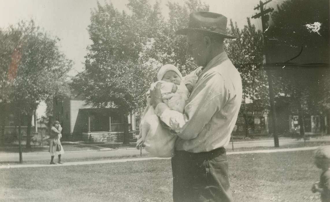 father, Cities and Towns, Iowa History, Iowa, LeQuatte, Sue, baby, IA, Children, history of Iowa