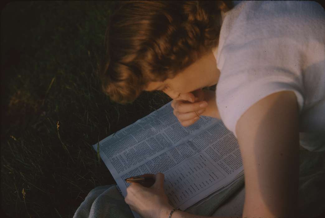 outside, girl, Iowa History, newspaper, Clear Lake, IA, Iowa, writing, Sack, Renata, Leisure, history of Iowa