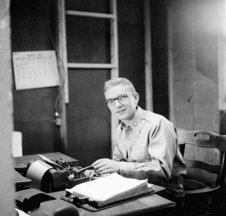 Military and Veterans, clipboard, calendar, history of Iowa, uniform, Iowa History, glasses, office, Ely, IA, Iowa, typewriter, Karns, Mike, Portraits - Individual