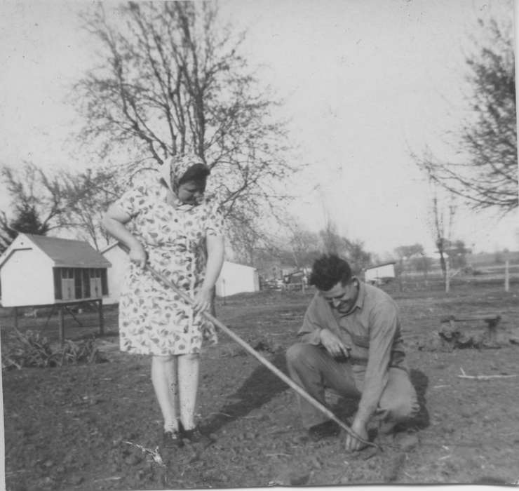 Bouck, Sharon, Farming Equipment, Iowa History, Iowa, Farms, history of Iowa, rake, Waterloo, IA, Labor and Occupations