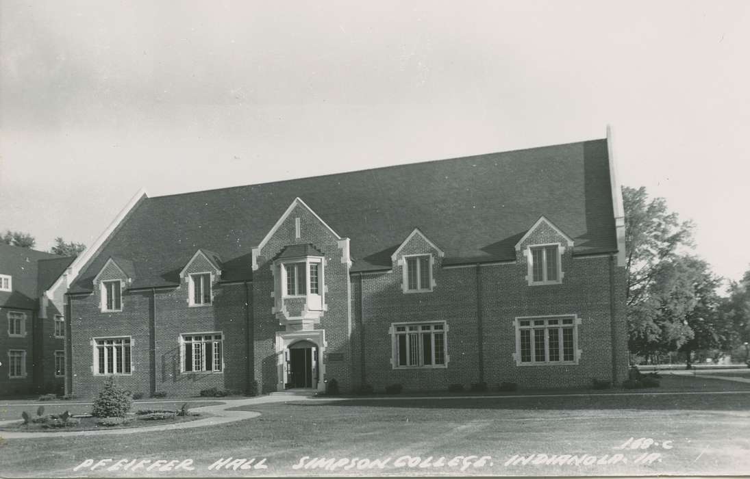 simpson, Iowa History, Iowa, history of Iowa, lawn, Palczewski, Catherine, Schools and Education, Indianola, IA
