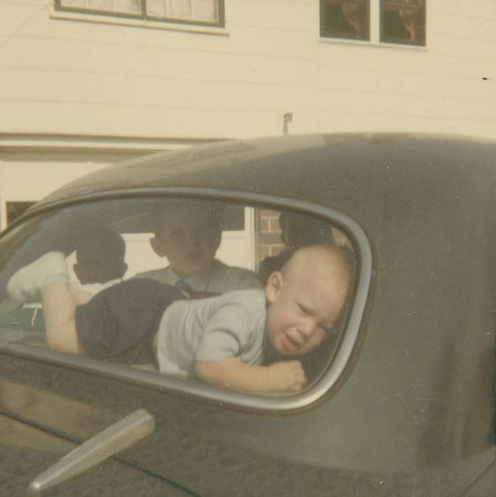 baby, ford, Motorized Vehicles, Iowa History, George, Kelly, Children, Iowa, history of Iowa, crying, car, Des Moines, IA