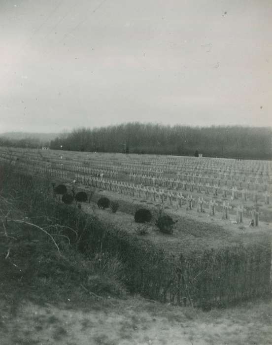 cross, Cemeteries and Funerals, Iowa History, Iowa, World War II, Campopiano Von Klimo, Melinda, history of Iowa, Aisne County