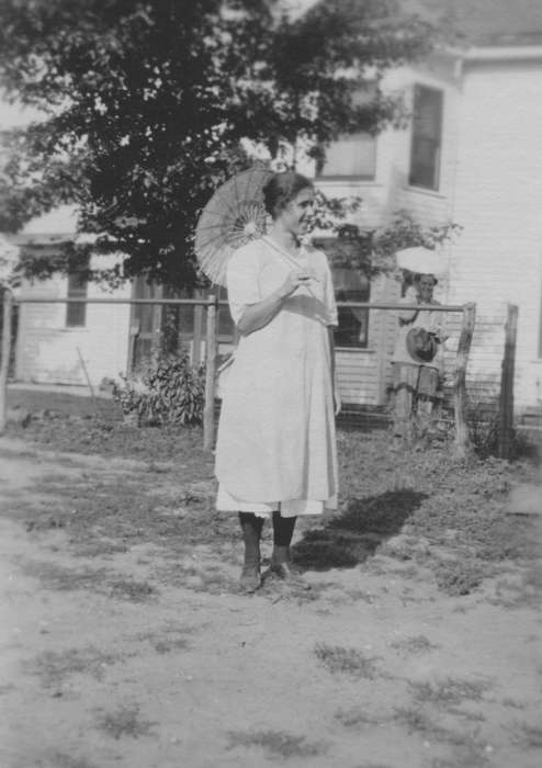 Burlington, IA, history of Iowa, Iowa History, Busse, Victor, umbrella, Iowa, Farms, Leisure, Portraits - Individual
