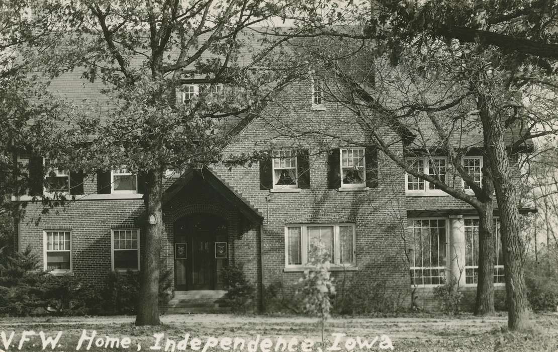Independence, IA, Palczewski, Catherine, Military and Veterans, Iowa History, brick, Iowa, history of Iowa