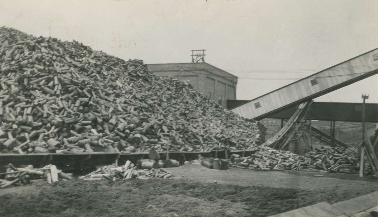 Travel, Iowa, Grand Marais, MN, conveyor, McMurray, Doug, lumber, Businesses and Factories, history of Iowa, mill, Iowa History