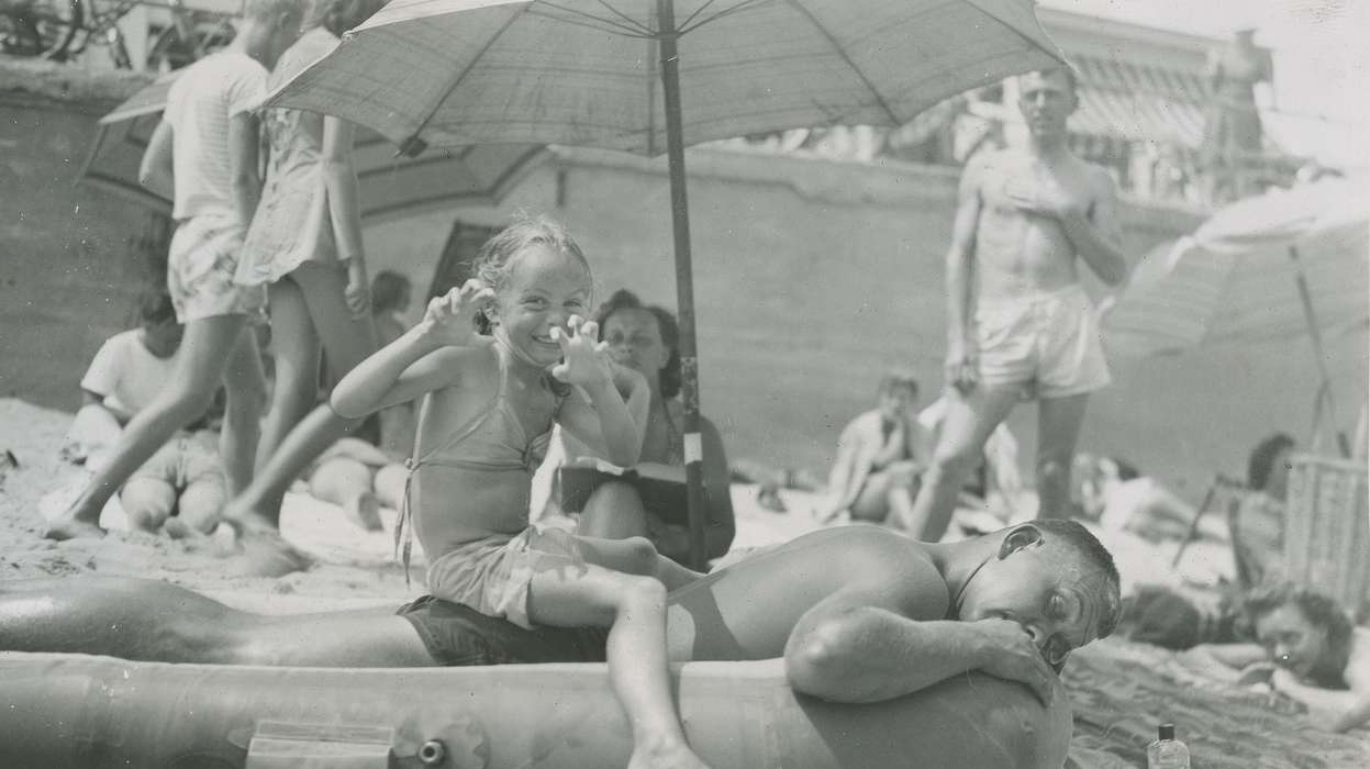 Portraits - Group, Travel, Iowa, swimming suit, McMurray, Doug, bathing suit, Families, Leisure, Children, swimsuit, sand, umbrella, history of Iowa, beach, Ocean Grove, NJ, Iowa History