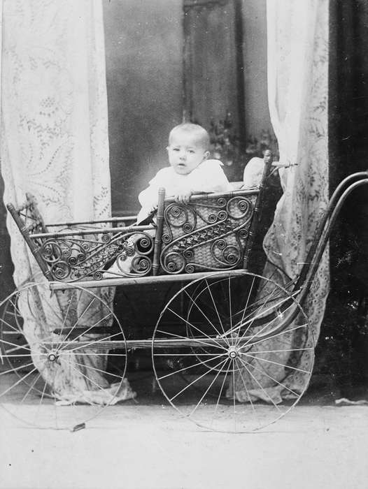 baby, Iowa, curtains, infant, stroller, baby carriage, Children, Portraits - Individual, Lemberger, LeAnn, Ottumwa, IA, history of Iowa, Iowa History