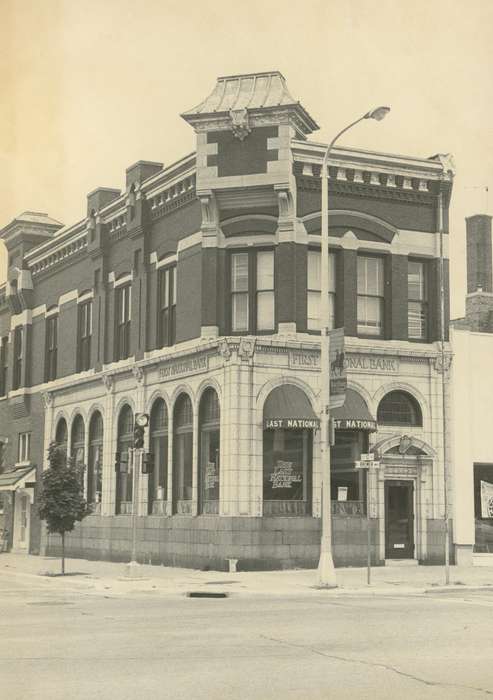 Main Streets & Town Squares, history of Iowa, Iowa History, decoration, Businesses and Factories, Waverly, IA, Iowa, Cities and Towns, Waverly Public Library, bank