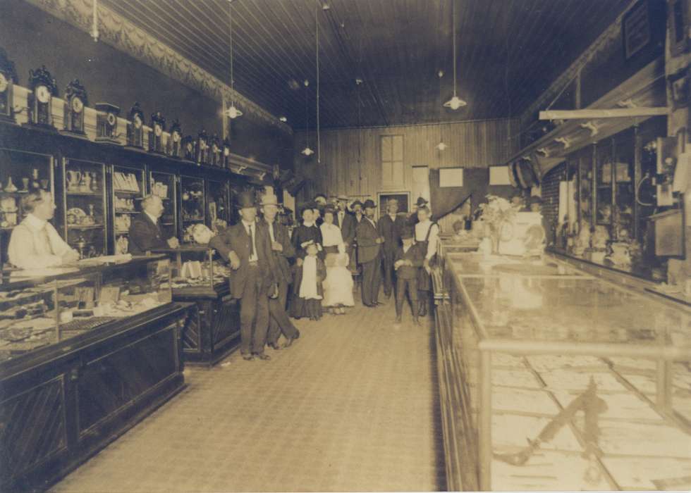 Portraits - Group, history of Iowa, Iowa History, Businesses and Factories, store, Waverly, IA, Iowa, Children, Waverly Public Library