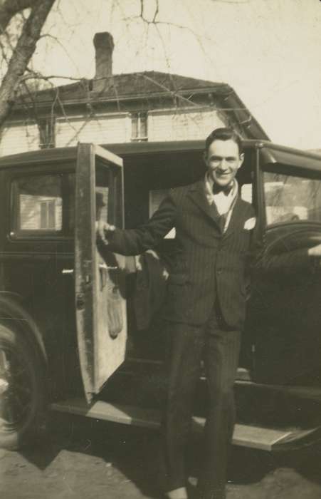 Moser, Steve, Grundy Center, IA, history of Iowa, Iowa History, automobile, Motorized Vehicles, Iowa, suit, Portraits - Individual