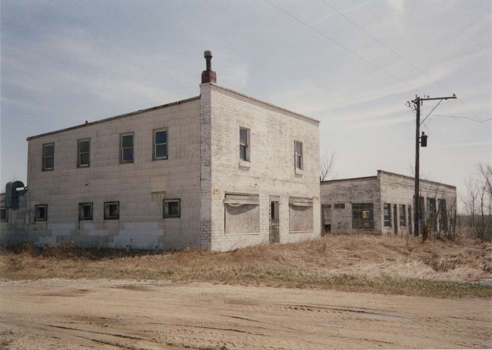 history of Iowa, old building, Iowa History, Waverly, IA, prairie, Iowa, Landscapes, Farms, Waverly Public Library