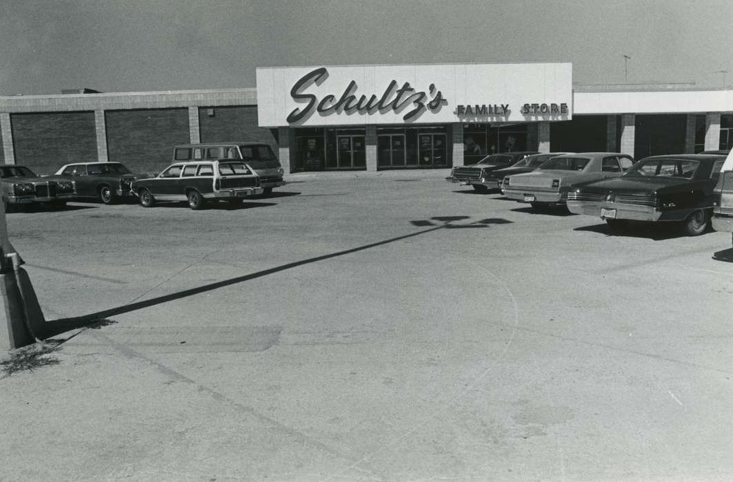 department store, history of Iowa, brick building, Motorized Vehicles, Iowa, Waverly Public Library, Businesses and Factories, cars, Iowa History