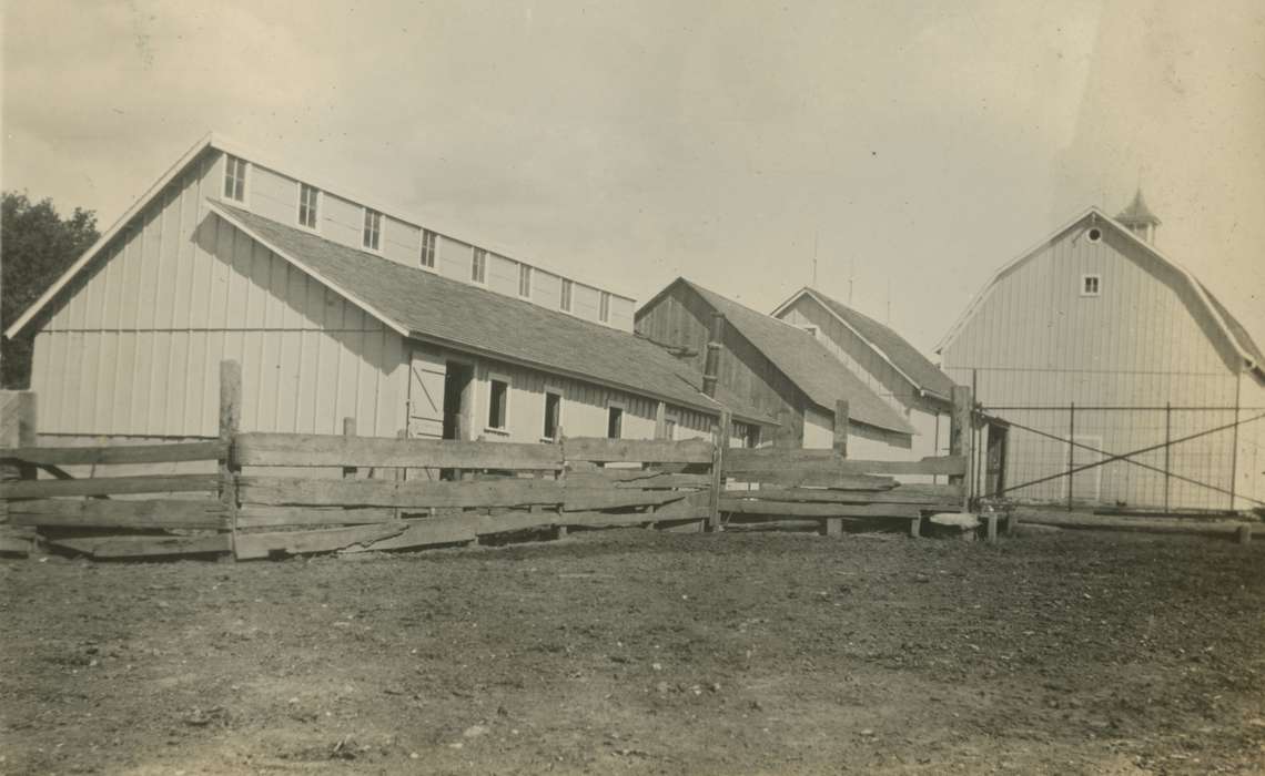 history of Iowa, Iowa History, Mortenson, Jill, Macey, IA, Barns, Iowa, fence, Farms