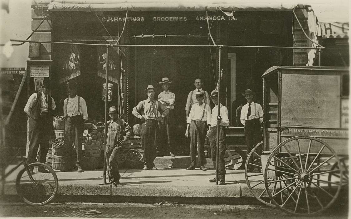Portraits - Group, grocery store, history of Iowa, Iowa History, Businesses and Factories, hats, Iowa, Anamosa, IA, Hatcher, Cecilia