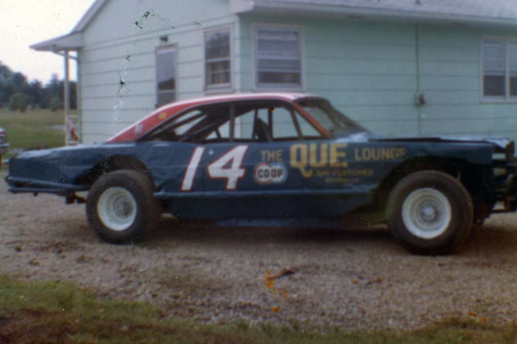 tunis speedway, history of Iowa, Iowa History, Motorized Vehicles, Volgarino, Jim, car, Iowa, Waterloo, IA