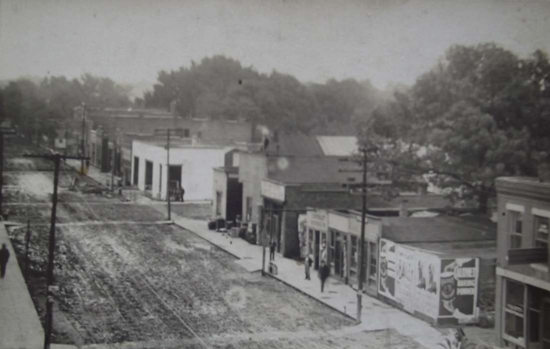 mainstreet, Iowa, storefront, Main Streets & Town Squares, Eddyville, IA, Lemberger, LeAnn, Cities and Towns, history of Iowa, dirt road, Iowa History