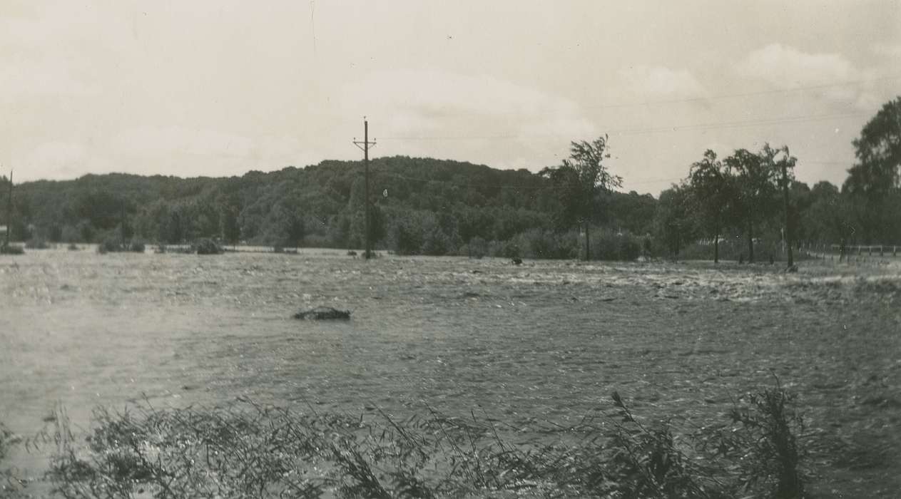 Iowa History, Lakes, Rivers, and Streams, Iowa, Floods, Anamosa, IA, Hatcher, Cecilia, river, history of Iowa