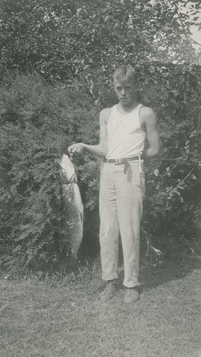 Portraits - Individual, belt, Iowa History, Iowa, pike, McMurray, Doug, Travel, Outdoor Recreation, MN, Children, history of Iowa, fish