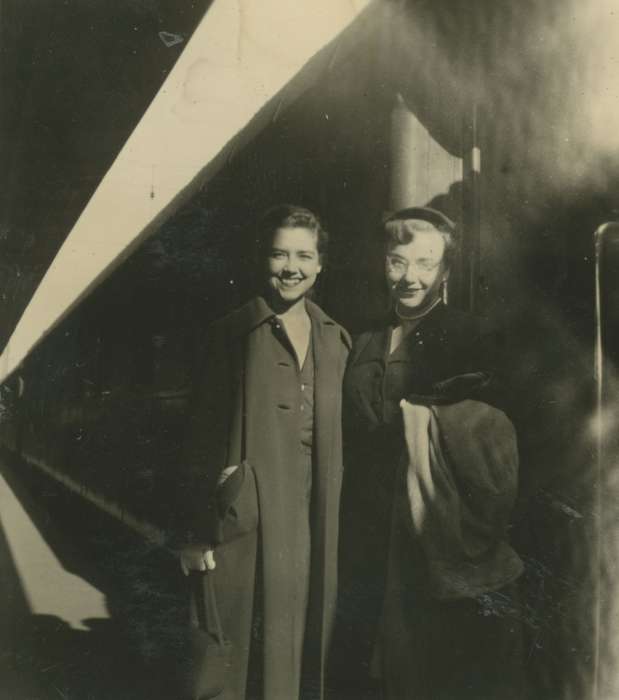 Portraits - Group, Paris, Iowa History, McMurray, Doug, Travel, Iowa, history of Iowa