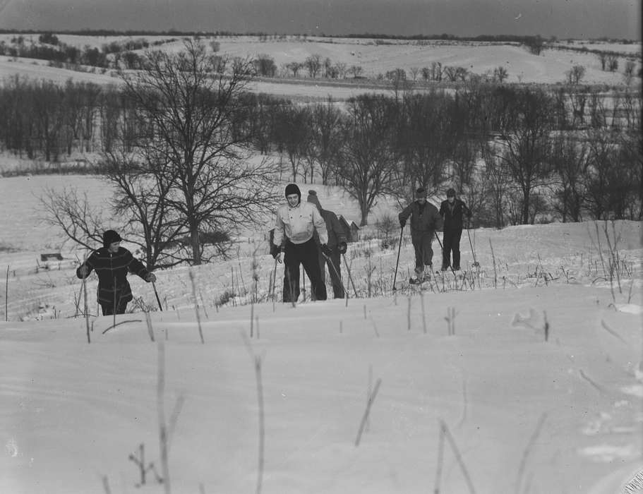 Iowa History, ski, Iowa, skiing, Lemberger, LeAnn, Ottumwa, IA, snow gear, Outdoor Recreation, coat, snow, history of Iowa, Winter