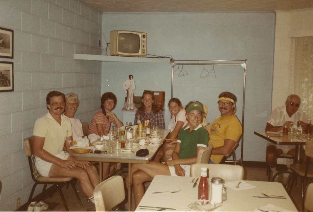 Portraits - Group, table, Potter, Ann, history of Iowa, Iowa History, Families, viser, Iowa, ketchup, television, silverware, restaurant, Food and Meals, Children, Okoboji, IA