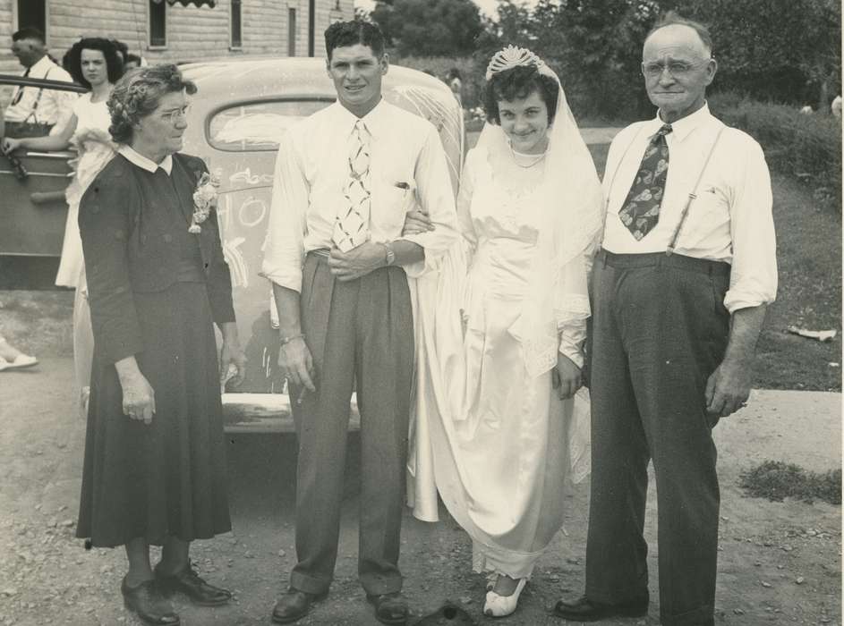 Adam, Andrew, Iowa History, bride, Portraits - Group, Richland, IA, history of Iowa, Families, Iowa, Motorized Vehicles, groom, Weddings