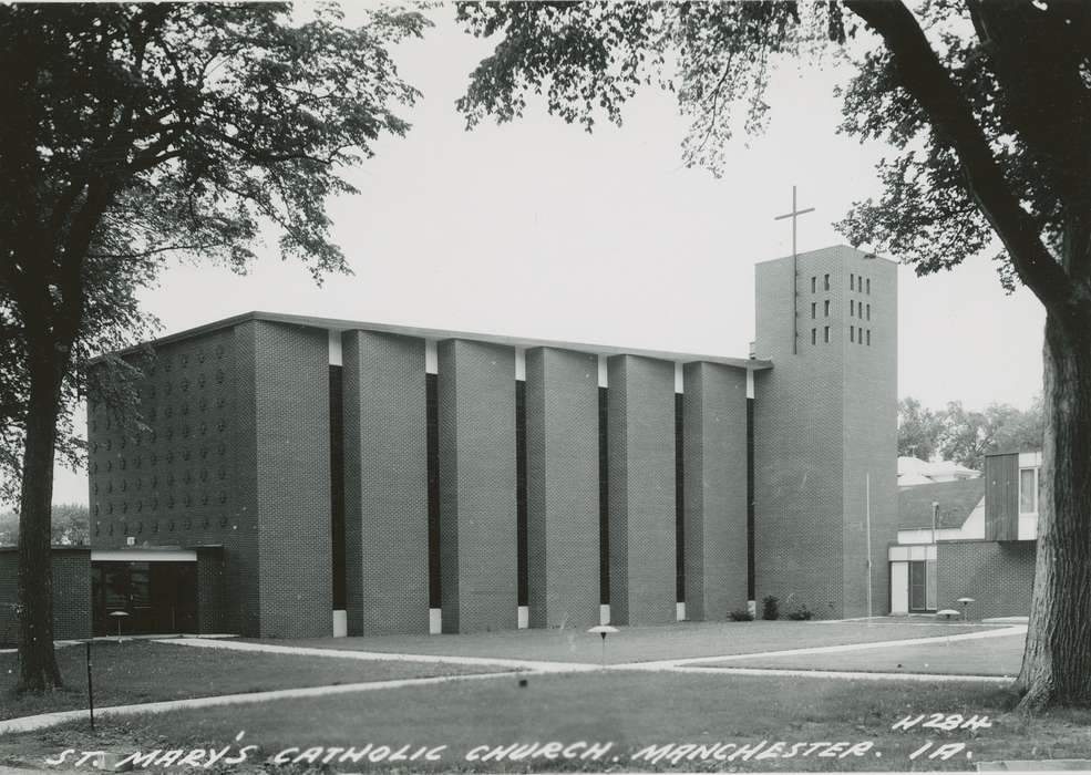 history of Iowa, Religious Structures, Iowa History, Manchester, IA, Iowa, Cities and Towns, Palczewski, Catherine, church