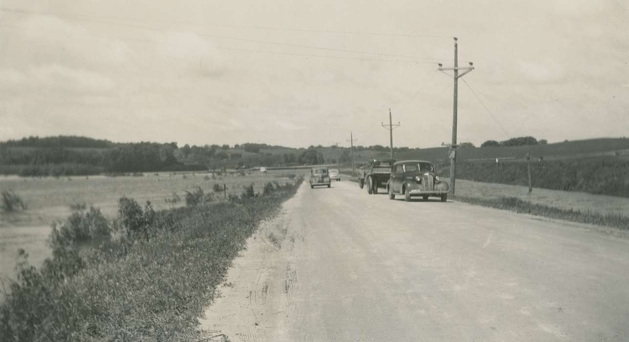 car, Iowa History, Iowa, Motorized Vehicles, Anamosa, IA, road, Hatcher, Cecilia, history of Iowa