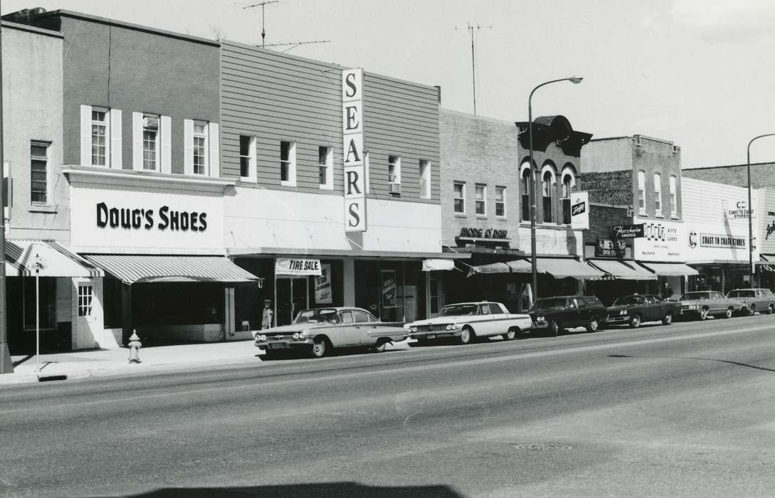 Main Streets & Town Squares, history of Iowa, cars, Iowa History, Motorized Vehicles, Businesses and Factories, brick building, storefront awning, Iowa, Cities and Towns, lamppost, Waverly Public Library, sears