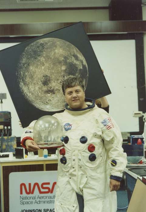 history of Iowa, display, uniform, Iowa History, Waverly, IA, space suit, Iowa, teacher, Waverly Public Library, Portraits - Individual