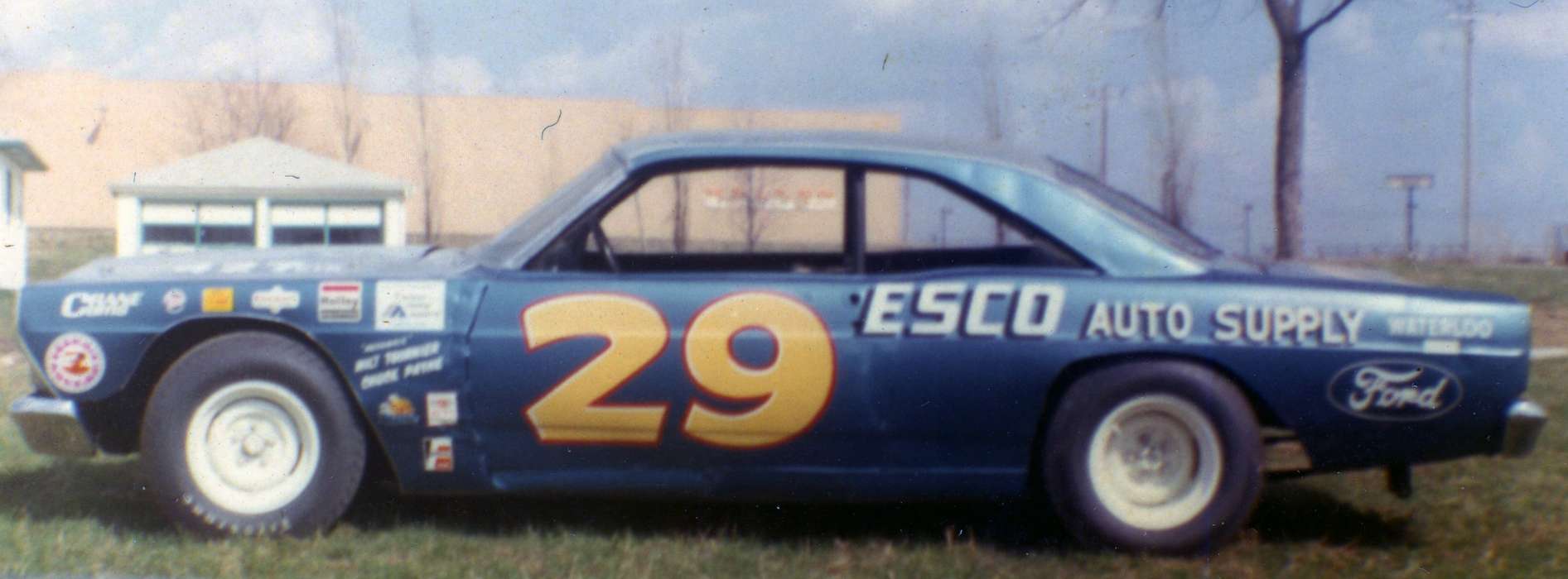 car, Waterloo, IA, Iowa History, Iowa, Motorized Vehicles, Volgarino, Jim, tunis speedway, history of Iowa