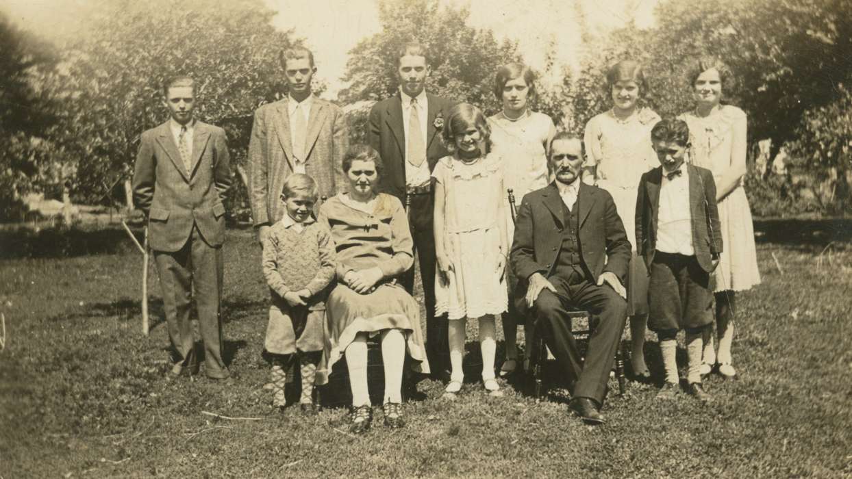 Portraits - Group, Iowa, Bremer County, IA, Families, Children, history of Iowa, Griesert, Lori, Iowa History