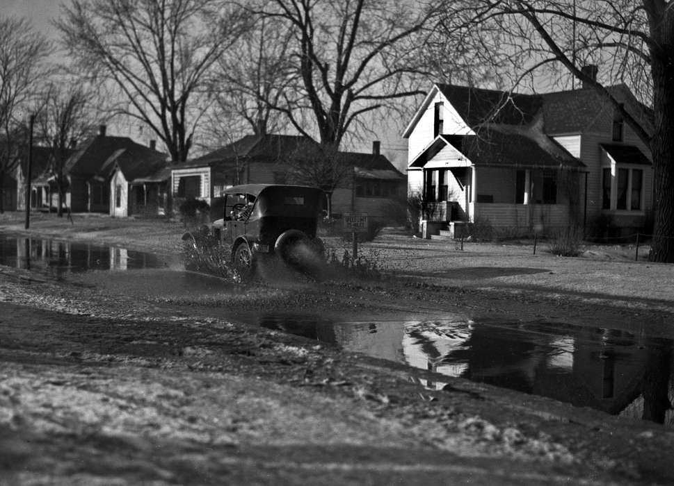 Floods, mud, Iowa History, Ottumwa, IA, history of Iowa, Motorized Vehicles, dirt road, puddle, Iowa, Lemberger, LeAnn, Homes