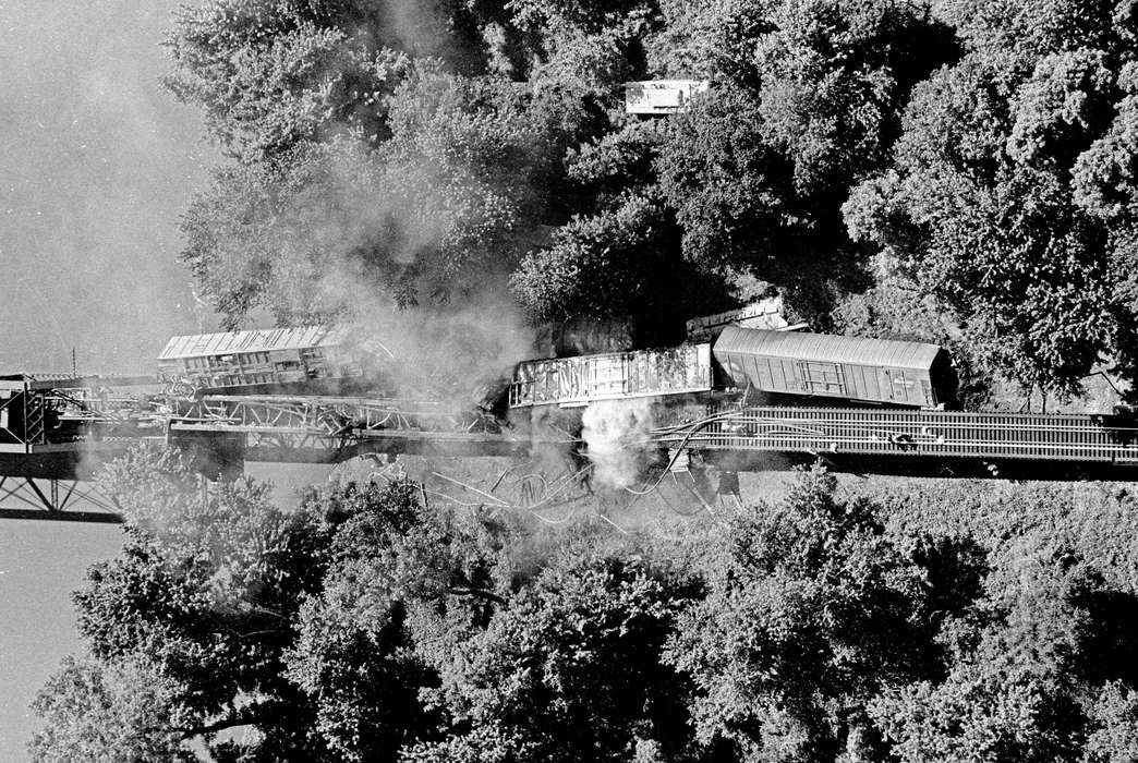 Milwaukee, WI, Travel, bridge, Iowa History, history of Iowa, Wrecks, Lakes, Rivers, and Streams, accident, railroad, Aerial Shots, Iowa, rail car, Lemberger, LeAnn