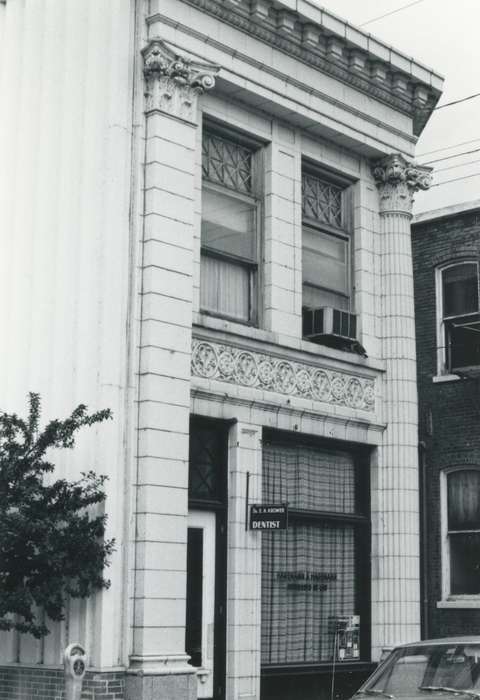 history of Iowa, window, Businesses and Factories, Waverly Public Library, Main Streets & Town Squares, Iowa, Iowa History, parking meter, Cities and Towns, architecture