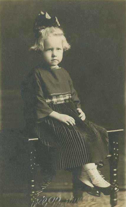 Portraits - Individual, IA, Iowa, Fredericks, Robert, Iowa History, history of Iowa, Children